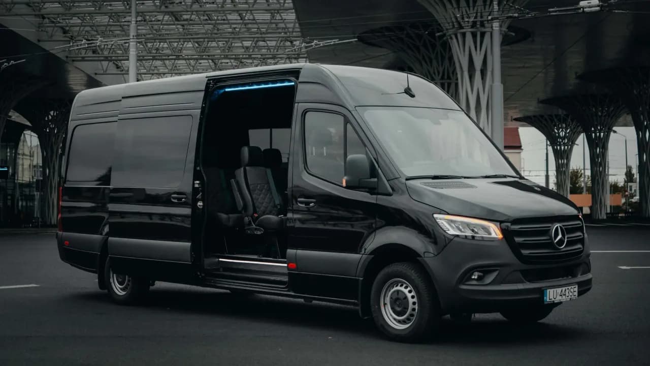 Gdzie odjeżdżają busy z Legnicy do Lubina? Sprawdź najważniejsze informacje